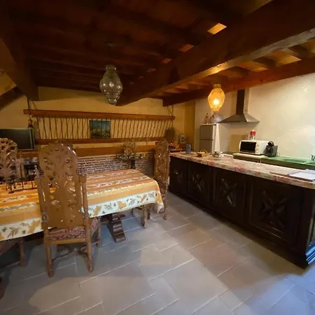 L'ancienne Ecurie * Canals