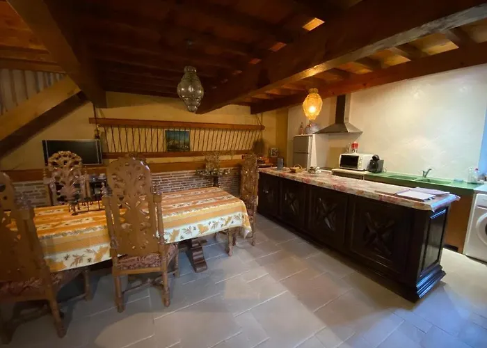 L'ancienne Ecurie * Canals